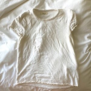 Cream Madewell t-shirt, ruffled sleeves and bottom